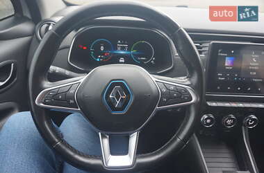 Хэтчбек Renault Zoe 2020 в 