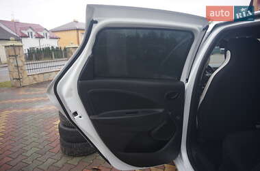 Хэтчбек Renault Zoe 2020 в 