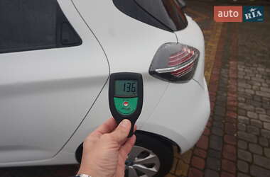 Хэтчбек Renault Zoe 2020 в 