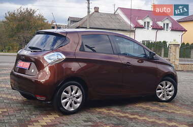 Хэтчбек Renault Zoe 2015 в 