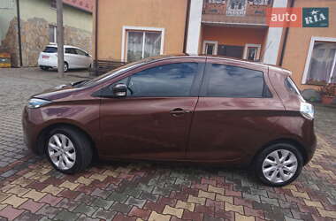 Хэтчбек Renault Zoe 2015 в 