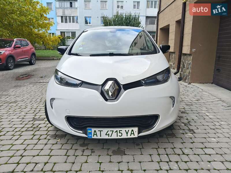 Хетчбек Renault Zoe 2017 в Надвірній фото Хетчбек Renault Zoe 2017 в Надвірній