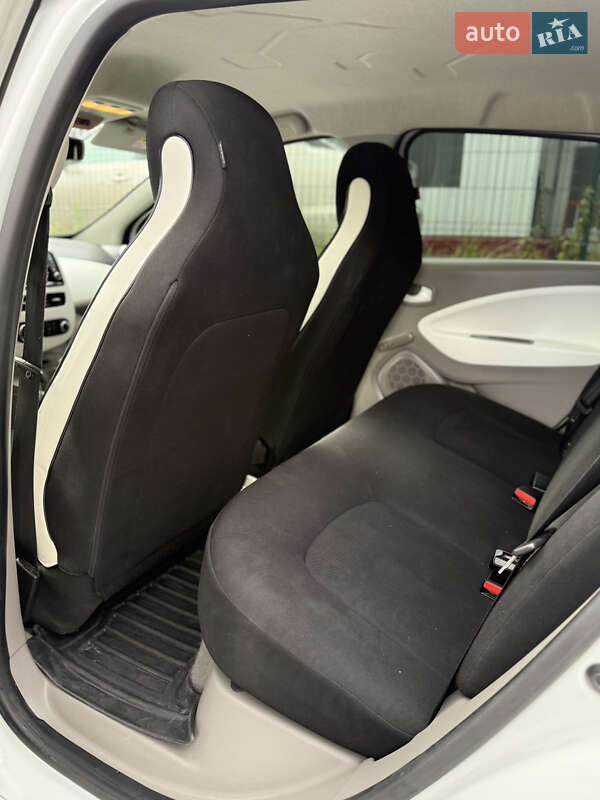 Хэтчбек Renault Zoe 2018 в Львове