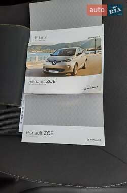 Хэтчбек Renault Zoe 2018 в 