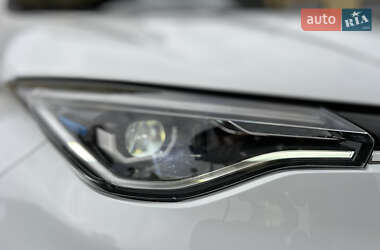 Хэтчбек Renault Zoe 2021 в 