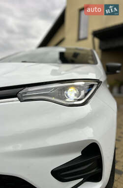 Хэтчбек Renault Zoe 2021 в 
