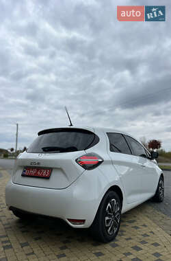 Хэтчбек Renault Zoe 2021 в 