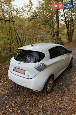 Хетчбек Renault Zoe 2013 в  фото 8 Хетчбек Renault Zoe 2013 в