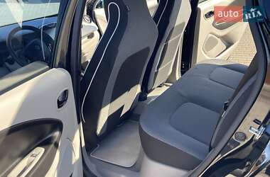 Хетчбек Renault Zoe 2014 в 