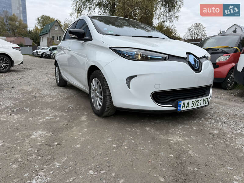 Хэтчбек Renault Zoe 2016 в Киеве фото 3 Хэтчбек Renault Zoe 2016 в Киеве