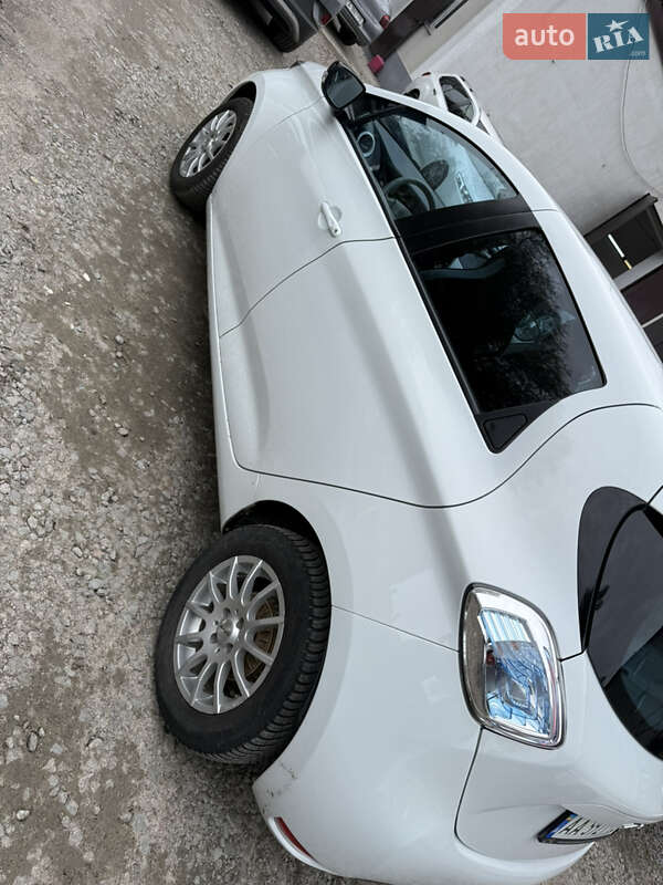 Хэтчбек Renault Zoe 2016 в Киеве фото 4 Хэтчбек Renault Zoe 2016 в Киеве