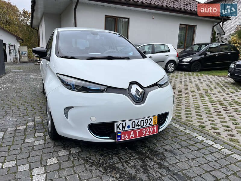 Хетчбек Renault Zoe 2013 в Звягелі фото 3 Хетчбек Renault Zoe 2013 в Звягелі