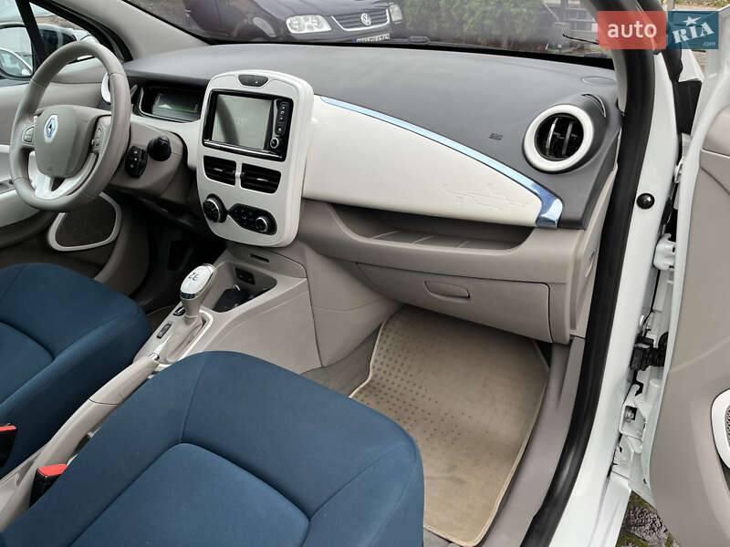 Хетчбек Renault Zoe 2013 в Звягелі фото 25 Хетчбек Renault Zoe 2013 в Звягелі