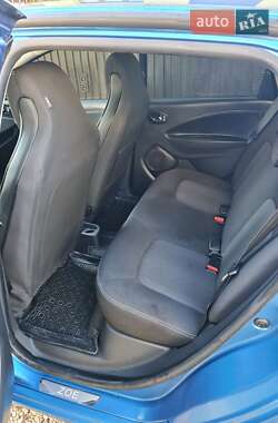Хетчбек Renault Zoe 2016 в  фото 4 Хетчбек Renault Zoe 2016 в