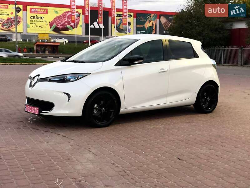 Хэтчбек Renault Zoe 2017 в 