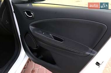 Хэтчбек Renault Zoe 2017 в 