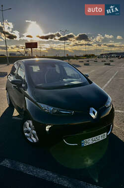 Хэтчбек Renault Zoe 2014 в 