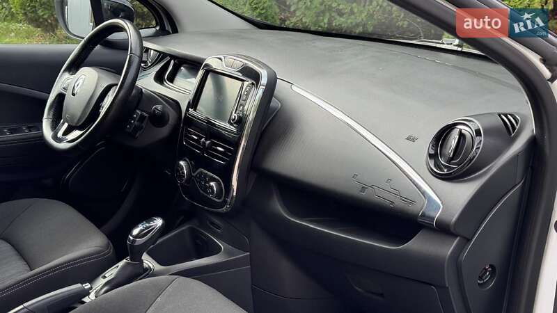 Хетчбек Renault Zoe 2018 в Бердичеві фото 7 Хетчбек Renault Zoe 2018 в Бердичеві