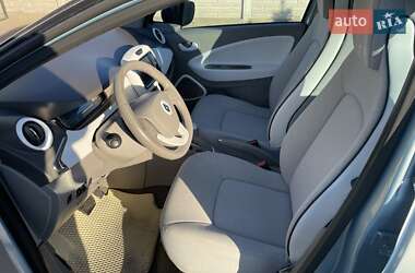 Хетчбек Renault Zoe 2015 в  фото 7 Хетчбек Renault Zoe 2015 в