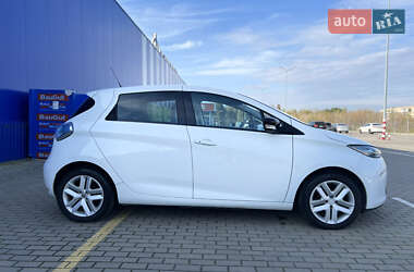 Хетчбек Renault Zoe 2014 в  фото 13 Хетчбек Renault Zoe 2014 в