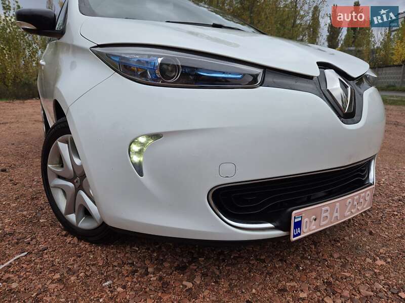 Хэтчбек Renault Zoe 2017 в Киеве фото 31 Хэтчбек Renault Zoe 2017 в Киеве