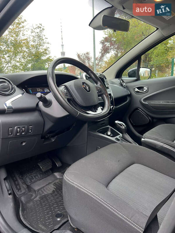 Хэтчбек Renault Zoe 2018 в Киеве фото 9 Хэтчбек Renault Zoe 2018 в Киеве