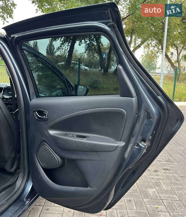 Хэтчбек Renault Zoe 2018 в Киеве