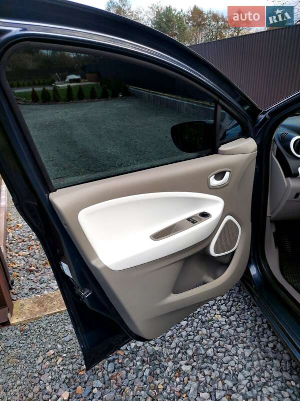 Хетчбек Renault Zoe 2017 в Львові