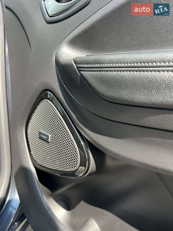 Хэтчбек Renault Zoe 2020 в Киеве фото 18 Хэтчбек Renault Zoe 2020 в Киеве