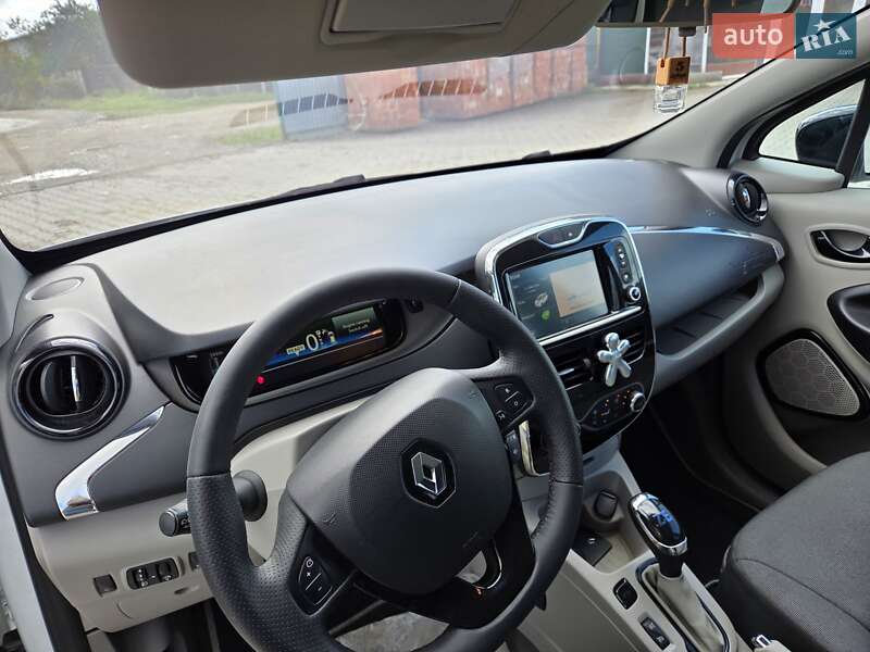Хэтчбек Renault Zoe 2016 в Черновцах фото 20 Хэтчбек Renault Zoe 2016 в Черновцах