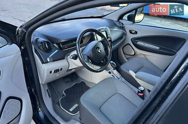 Хетчбек Renault Zoe 2015 в  фото 18 Хетчбек Renault Zoe 2015 в