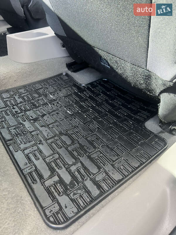 Хетчбек Renault Zoe 2015 в Золочеві