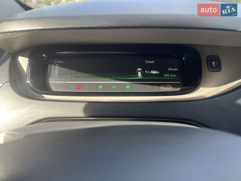 Хетчбек Renault Zoe 2015 в Золочеві