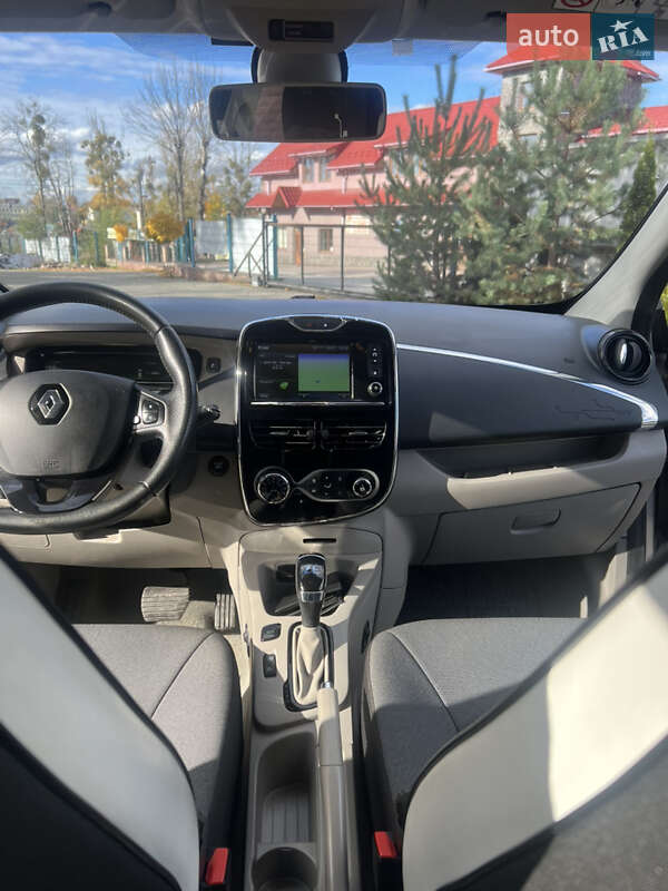 Хетчбек Renault Zoe 2015 в Золочеві