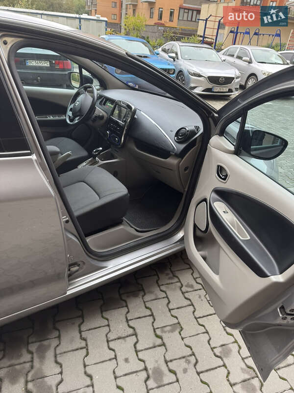 Хэтчбек Renault Zoe 2015 в Хмельницком