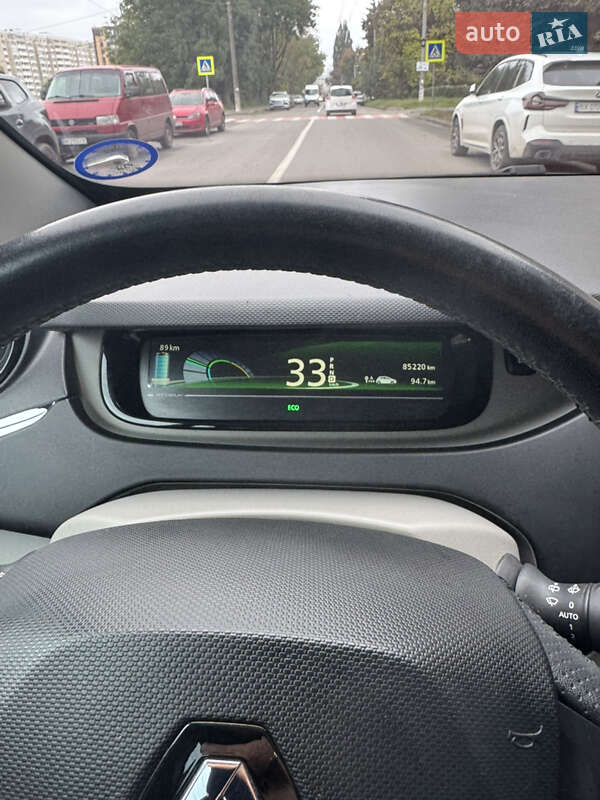 Хэтчбек Renault Zoe 2015 в Хмельницком