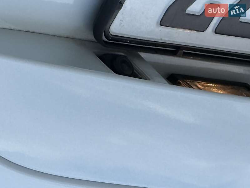 Хетчбек Renault Zoe 2013 в Дрогобичі