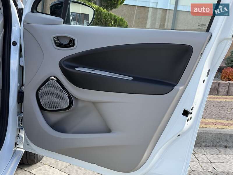 Хетчбек Renault Zoe 2013 в Дрогобичі