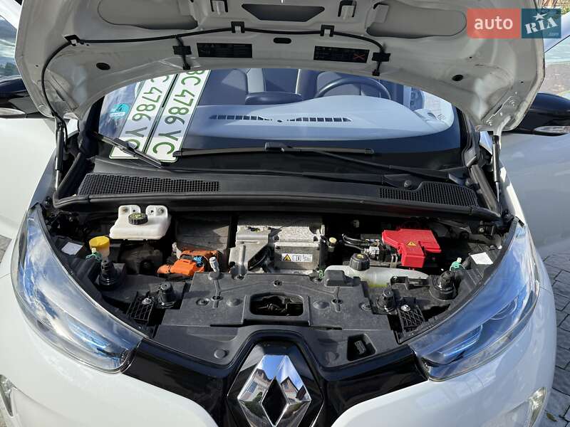Хетчбек Renault Zoe 2013 в Дрогобичі