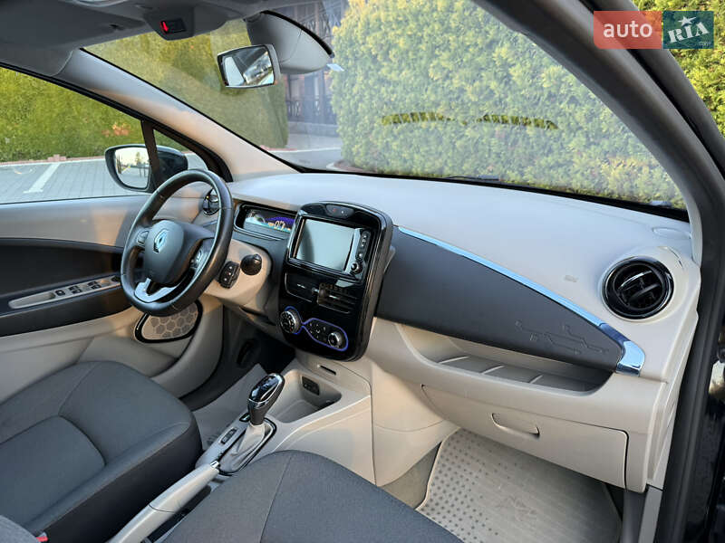 Хетчбек Renault Zoe 2014 в Стрию фото 29 Хетчбек Renault Zoe 2014 в Стрию