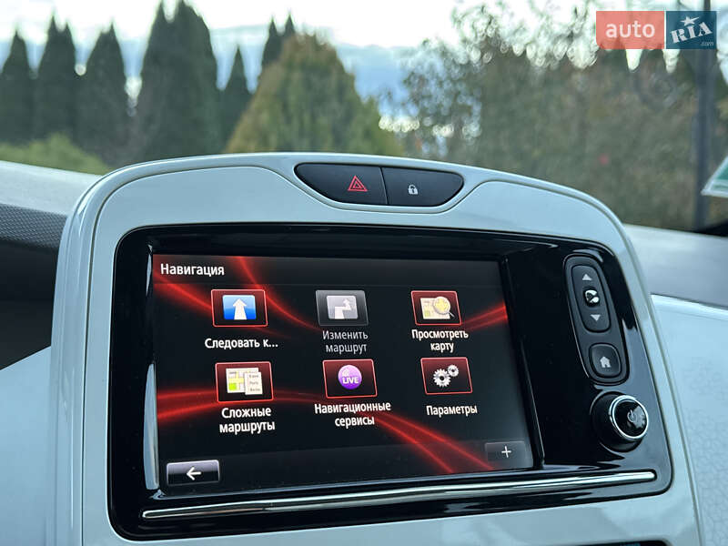 Хэтчбек Renault Zoe 2017 в Самборе фото 76 Хэтчбек Renault Zoe 2017 в Самборе