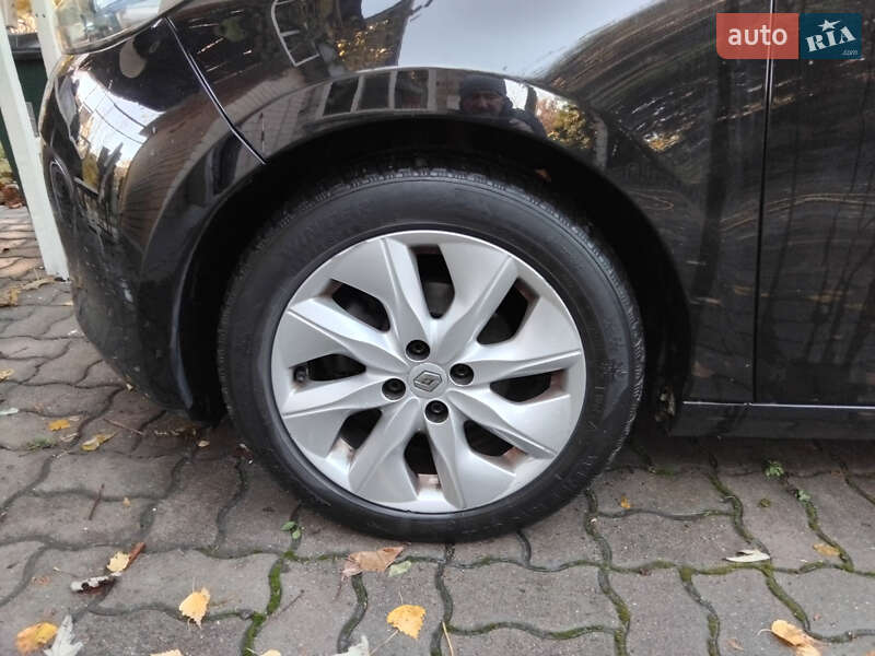 Хэтчбек Renault Zoe 2013 в Киеве
