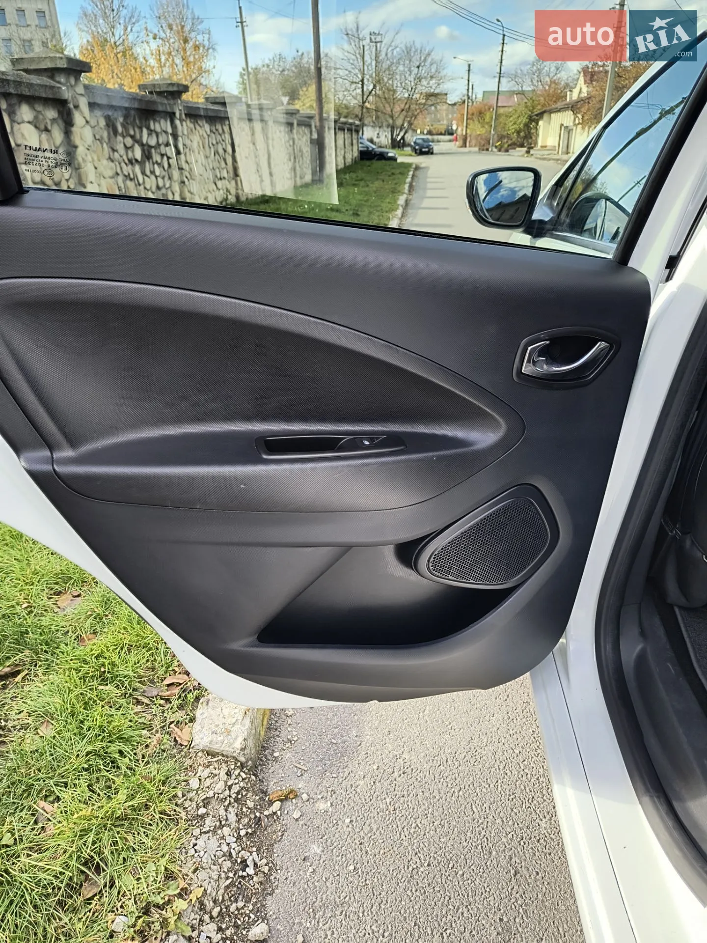 2018 Renault ZOE - мініатюра 15
