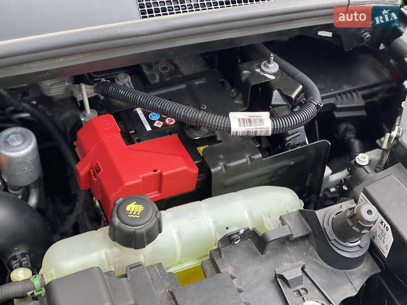 Хэтчбек Renault Zoe 2020 в Тернополе фото 39 Хэтчбек Renault Zoe 2020 в Тернополе