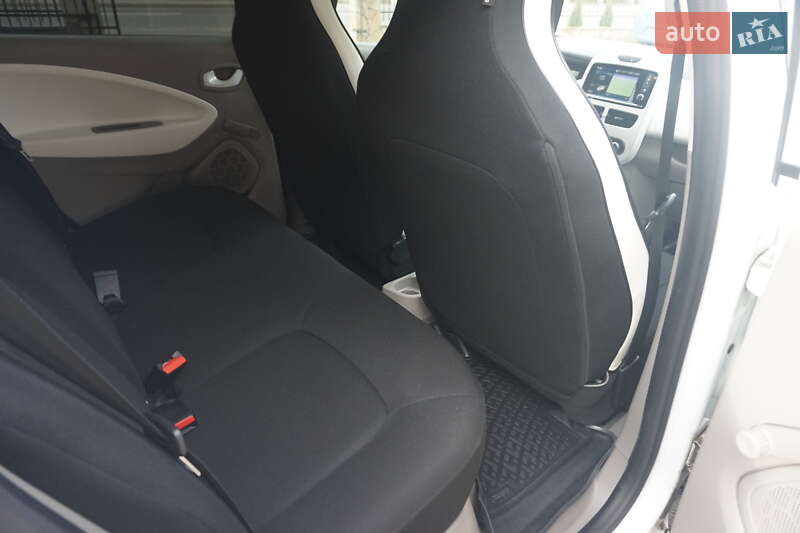 Хэтчбек Renault Zoe 2016 в Самборе фото 42 Хэтчбек Renault Zoe 2016 в Самборе