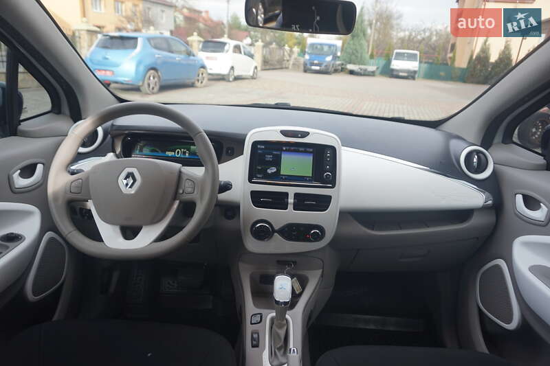 Хэтчбек Renault Zoe 2016 в Самборе фото 47 Хэтчбек Renault Zoe 2016 в Самборе