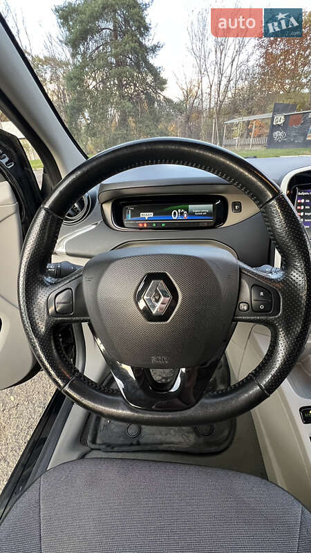 Хэтчбек Renault Zoe 2015 в Ивано-Франковске фото 22 Хэтчбек Renault Zoe 2015 в Ивано-Франковске