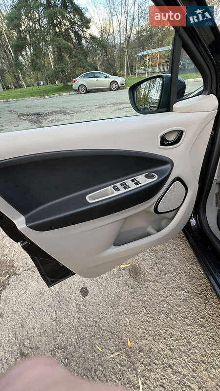 Хэтчбек Renault Zoe 2015 в Ивано-Франковске фото 32 Хэтчбек Renault Zoe 2015 в Ивано-Франковске