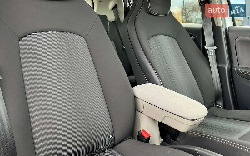 Хетчбек Renault Zoe 2018 в Коломиї фото 21 Хетчбек Renault Zoe 2018 в Коломиї