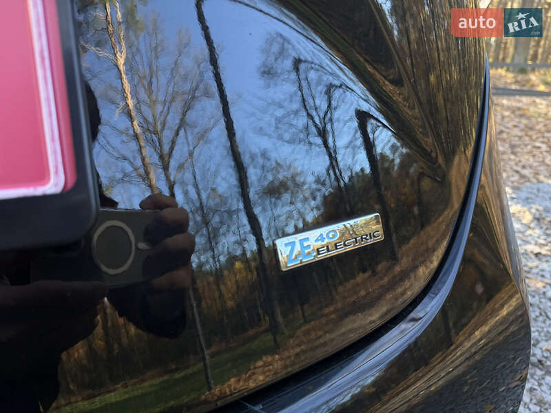 Хэтчбек Renault Zoe 2017 в Бродах фото 35 Хэтчбек Renault Zoe 2017 в Бродах